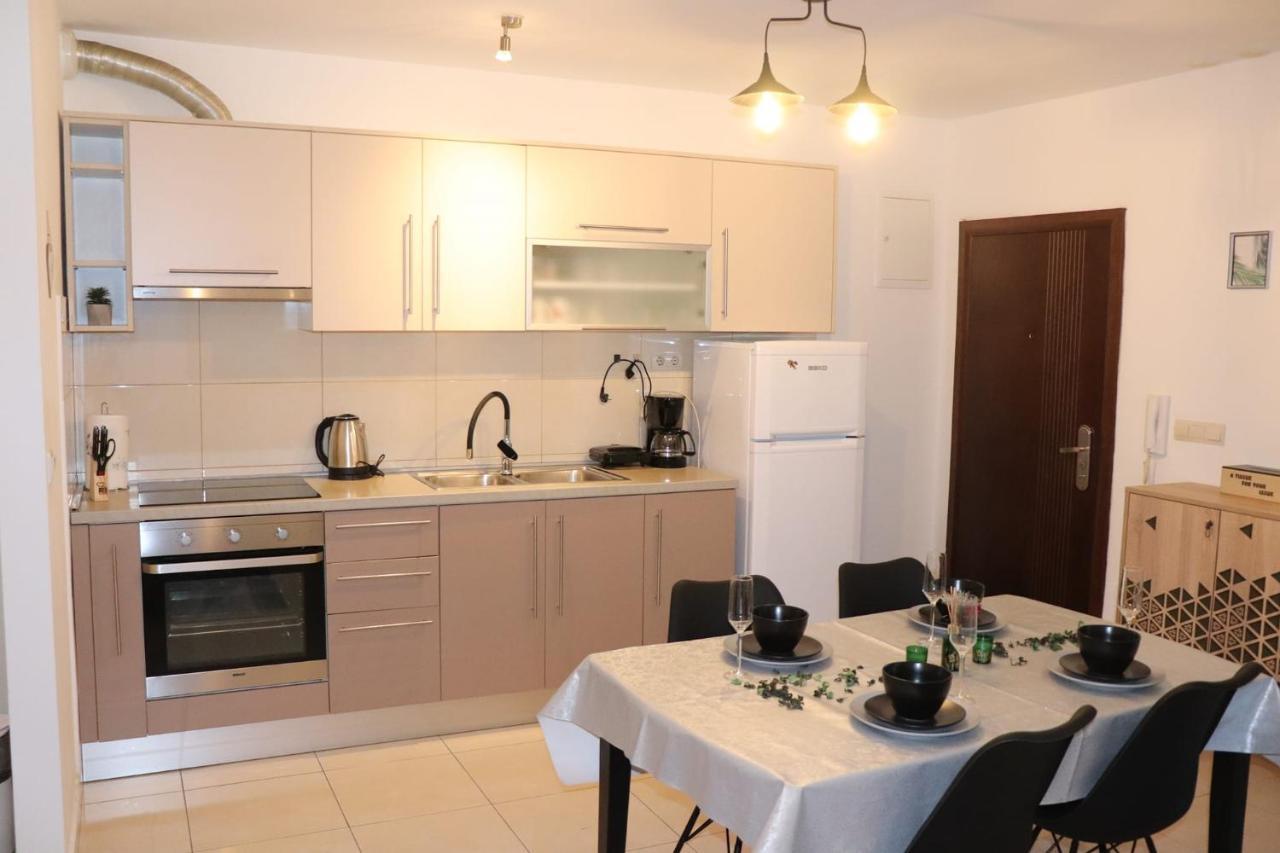 Apartments Kikaso - Near Mall Of Split, Free Parking Exterior photo